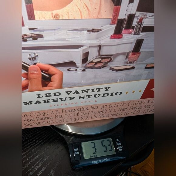 F.A.O Schwarz LED Vanity Makeup Studio - Picture 7 of 7